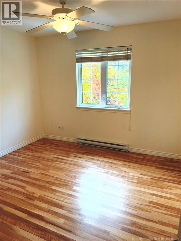 302 Lonsdale Drive Property Photo 11