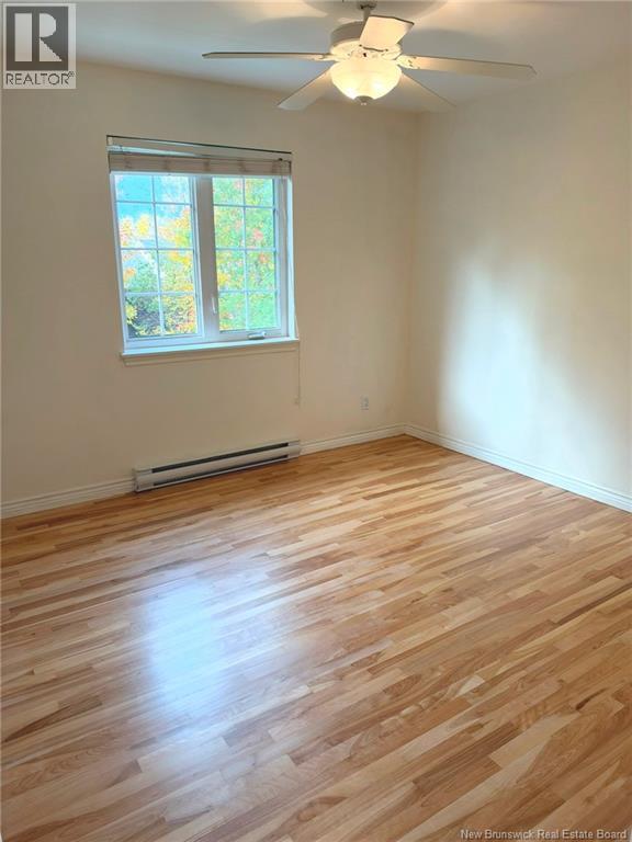 302 Lonsdale Drive Property Photo 13