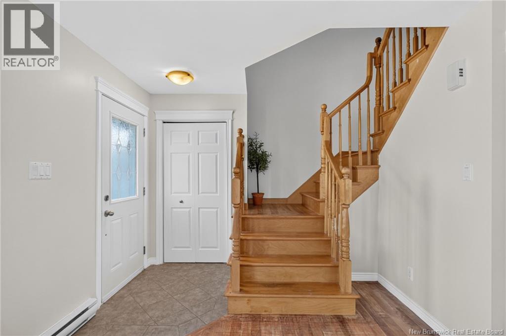 302 Lonsdale Drive Property Photo 15
