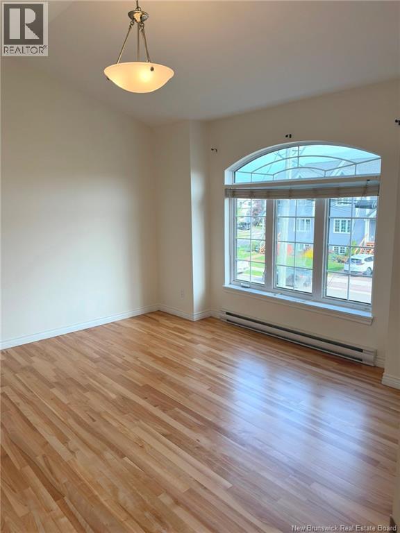 302 Lonsdale Drive Property Photo 16