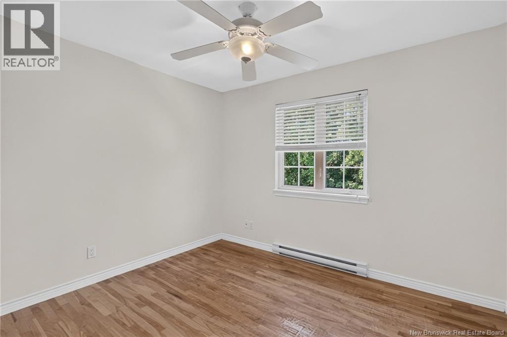 302 Lonsdale Drive Property Photo 23