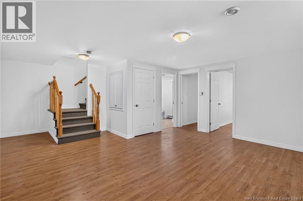302 Lonsdale Drive Property Photo 26