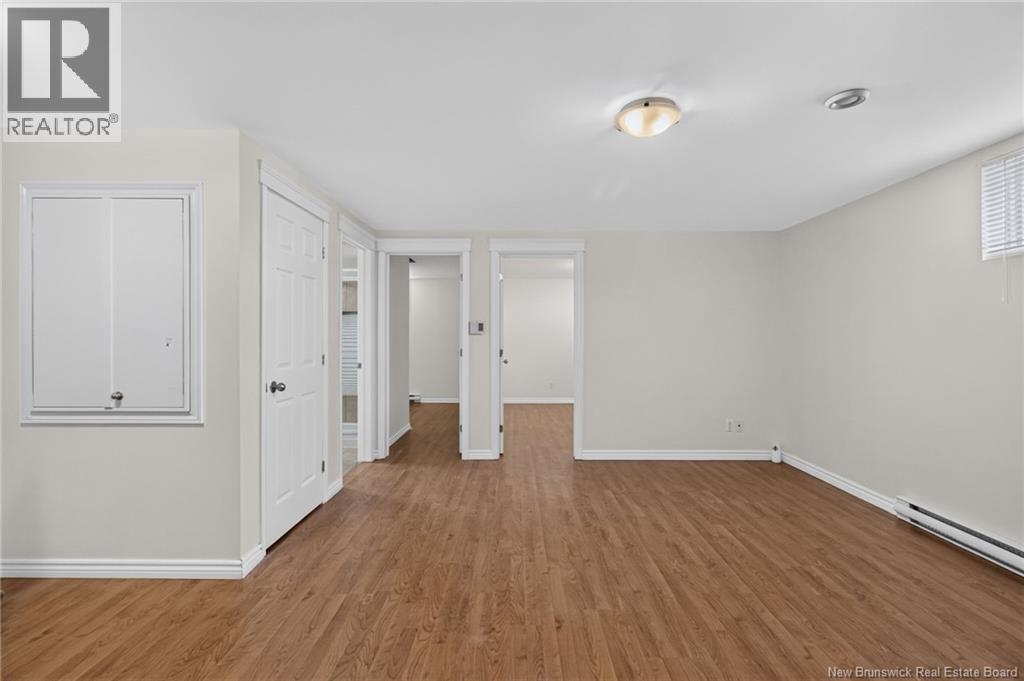 302 Lonsdale Drive Property Photo 27