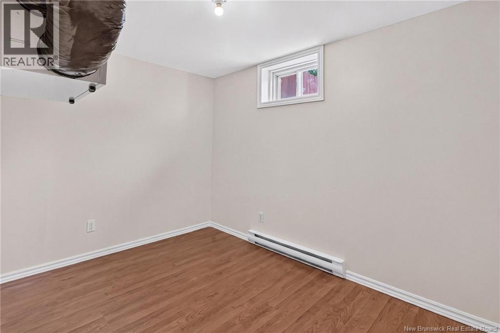 302 Lonsdale Drive Property Photo 32