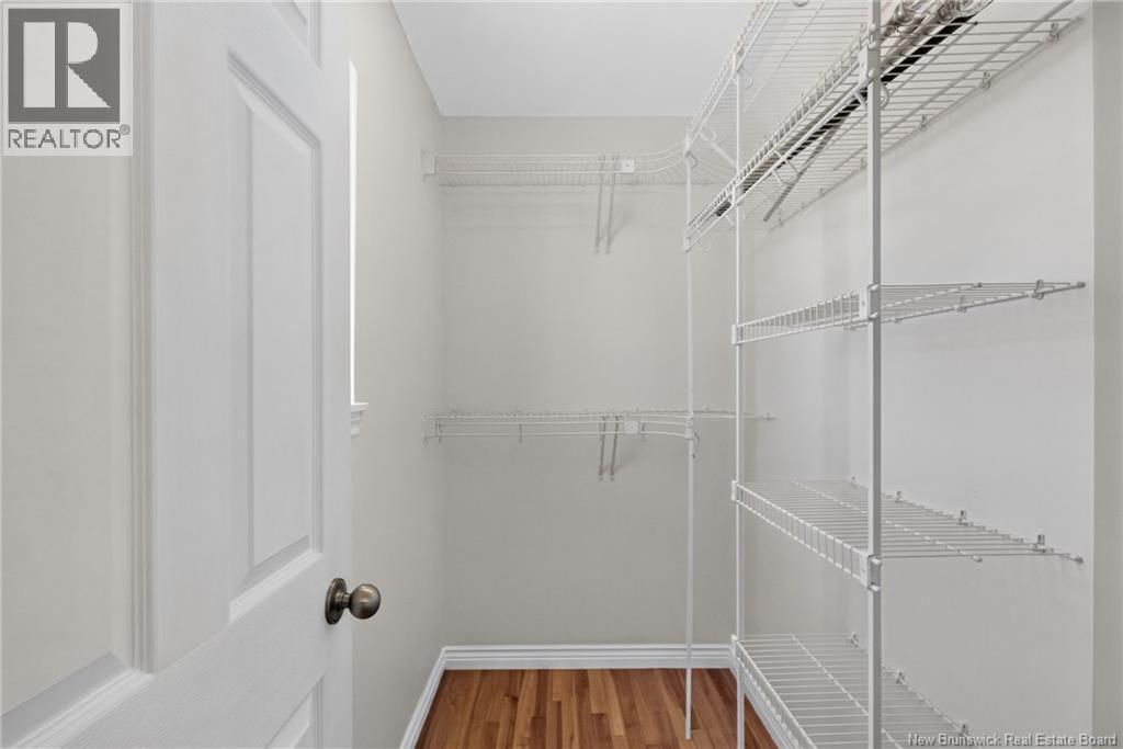 302 Lonsdale Drive Property Photo 33