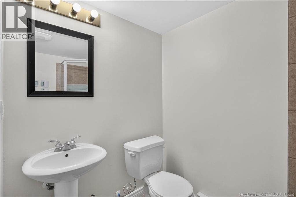 302 Lonsdale Drive Property Photo 38