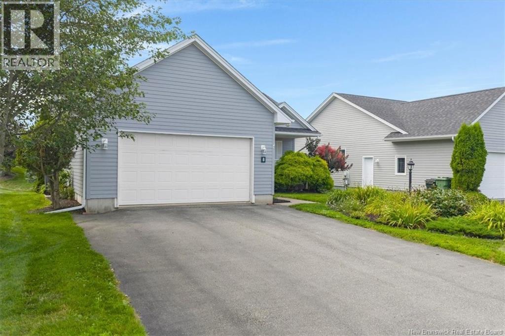 8 Devonayer Court Property Photo 2