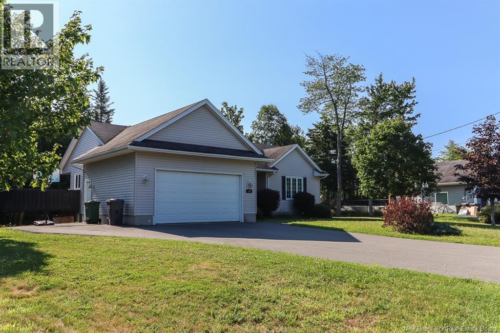 108 Hazelton Drive Property Photo 2