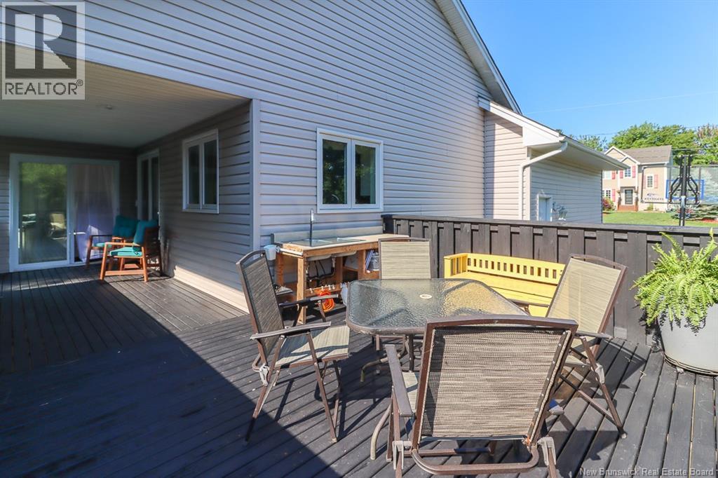 108 Hazelton Drive Property Photo 3