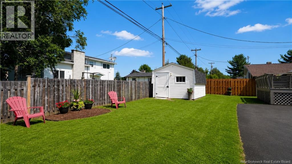 1190 Rockland Drive Property Photo 2
