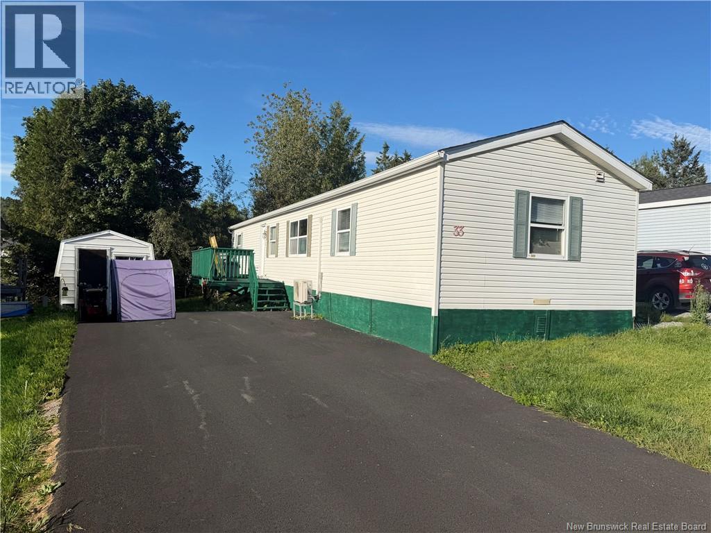 33 Glenview Drive
