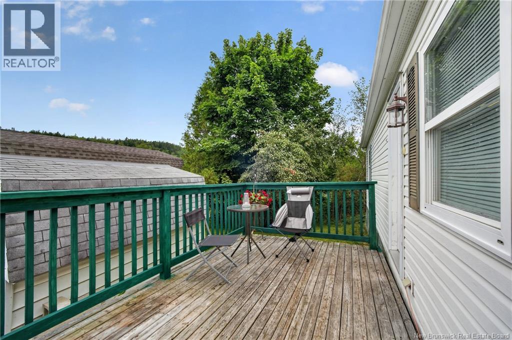 33 Glenview Drive Property Photo 2