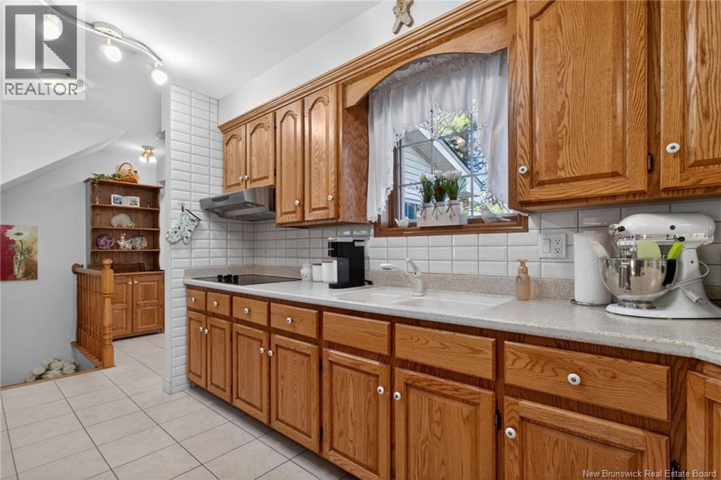 57 Fairway Boulevard Property Photo 8