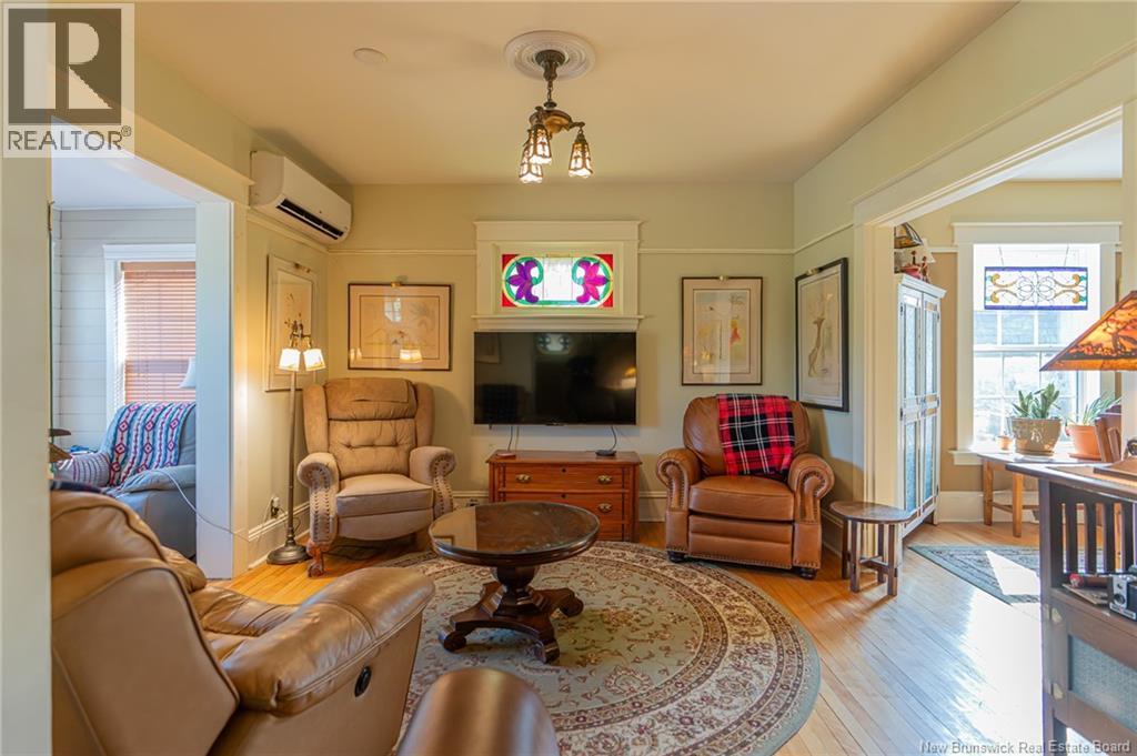 172 Park Street Property Photo 4
