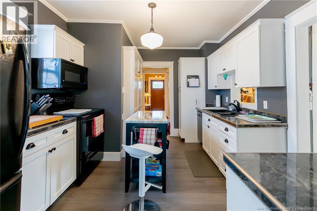 172 Park Street Property Photo 10
