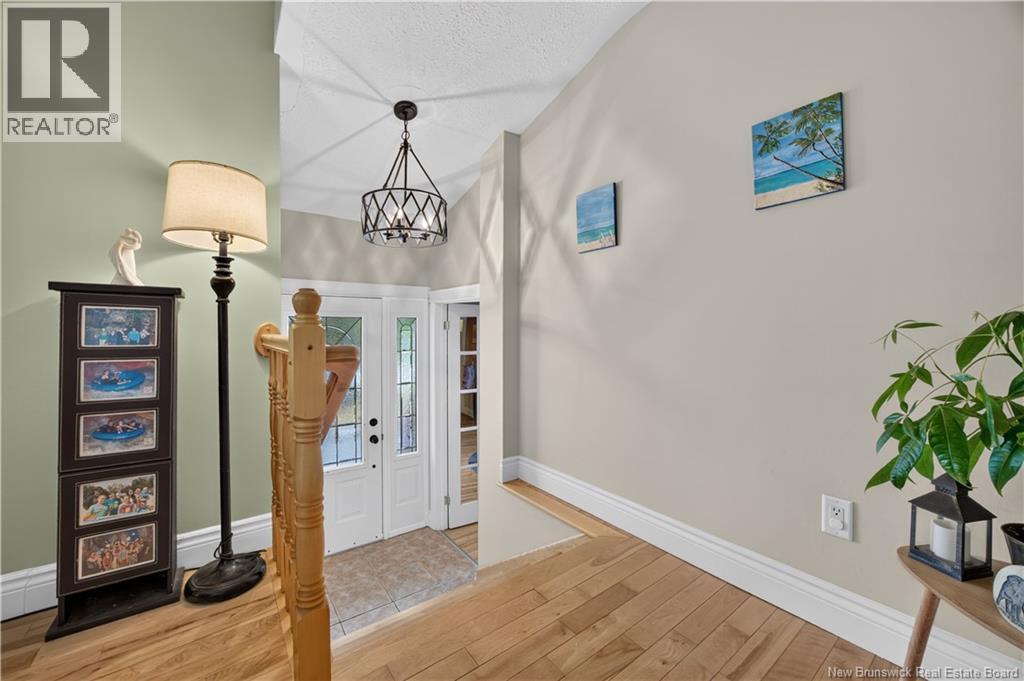 293 Millar Avenue Property Photo 5