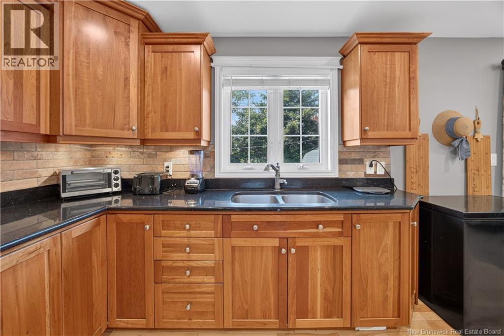 293 Millar Avenue Property Photo 10