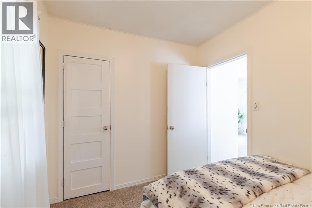 35 First Avenue Property Photo 10