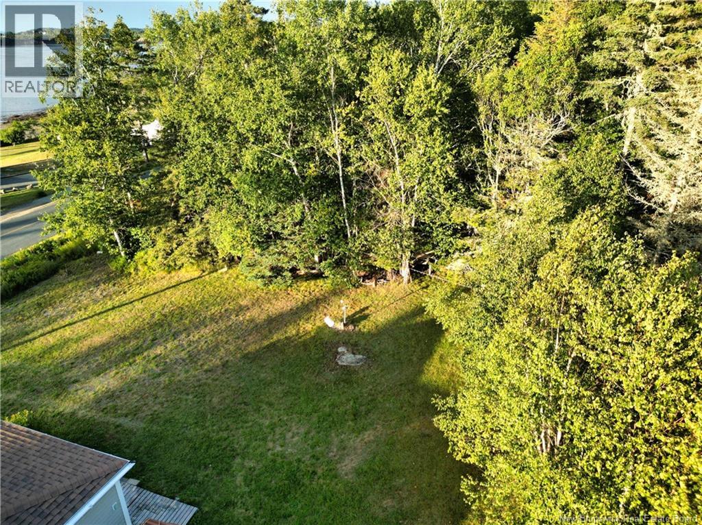 672 North Road Property Photo 14