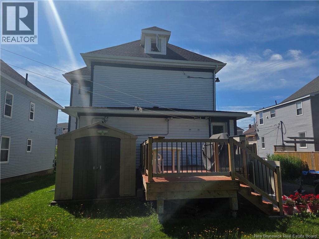 135 Dufferin Property Photo 3