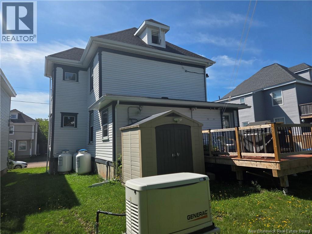 135 Dufferin Property Photo 4