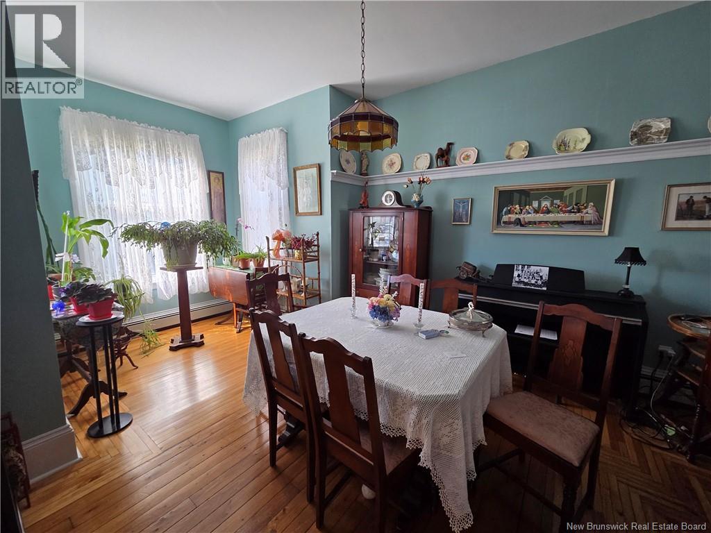 135 Dufferin Property Photo 8