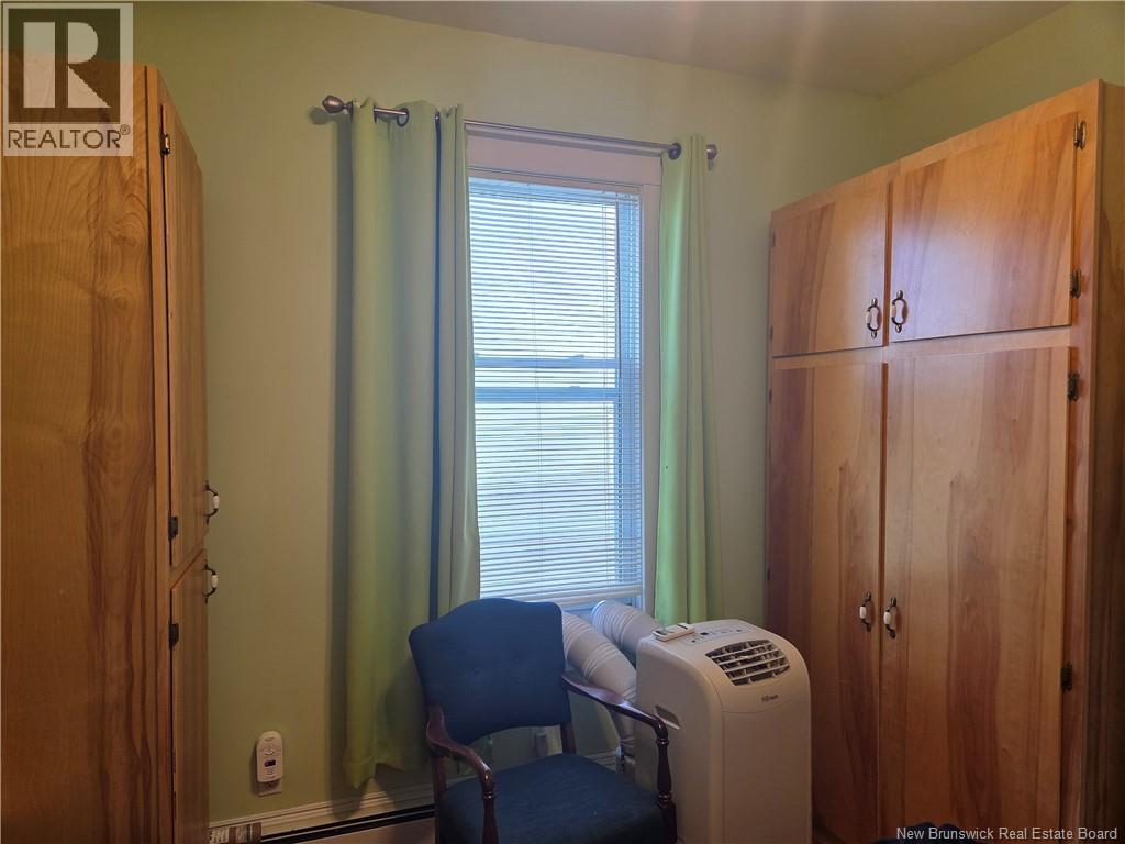 135 Dufferin Property Photo 23
