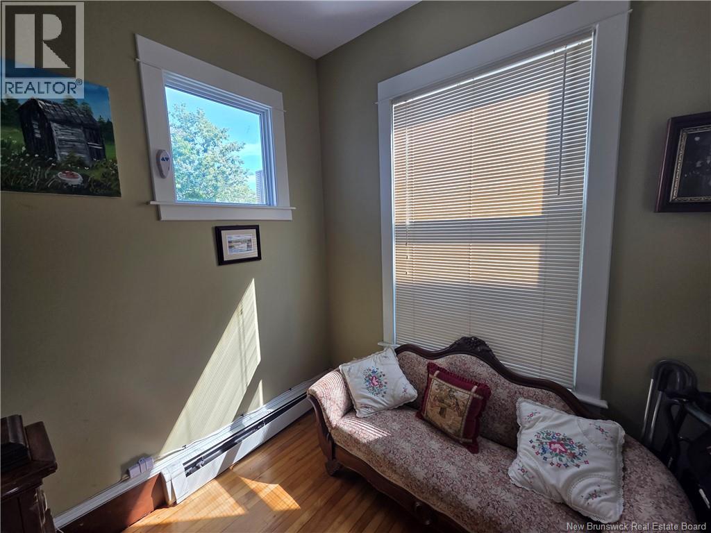 135 Dufferin Property Photo 33