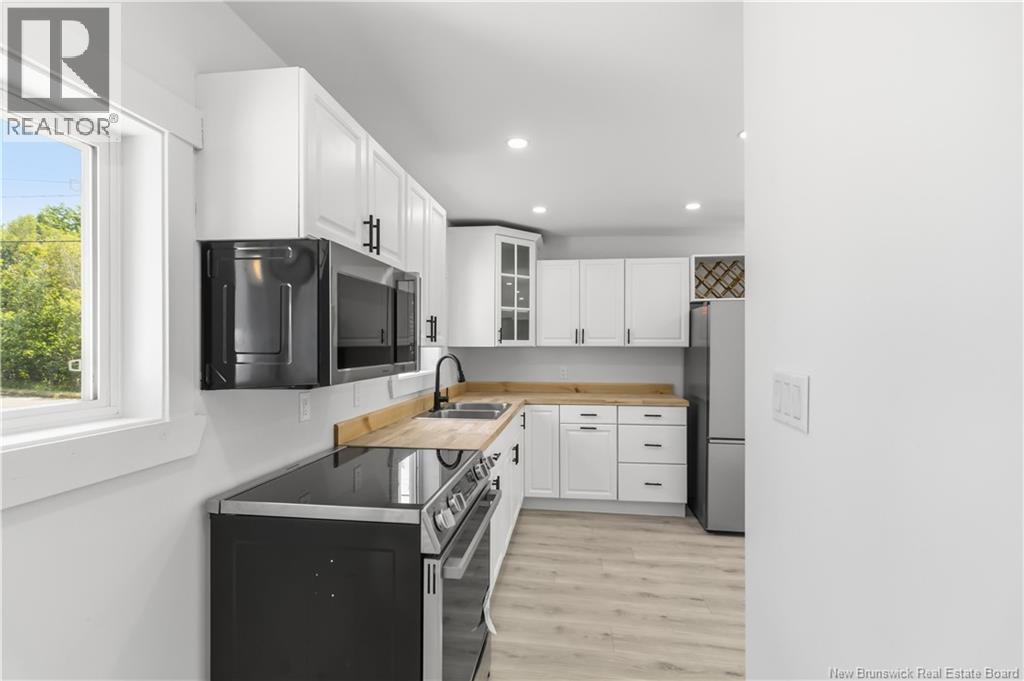 395 Northfield Avenue Property Photo 10