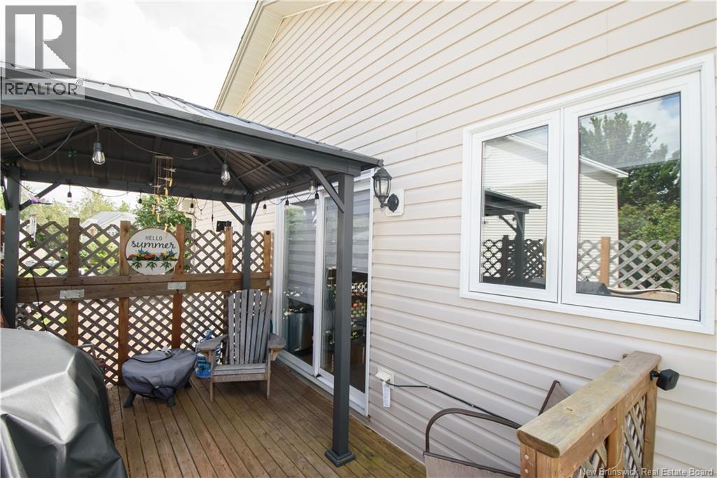 49 Armoyan Court Property Photo 38