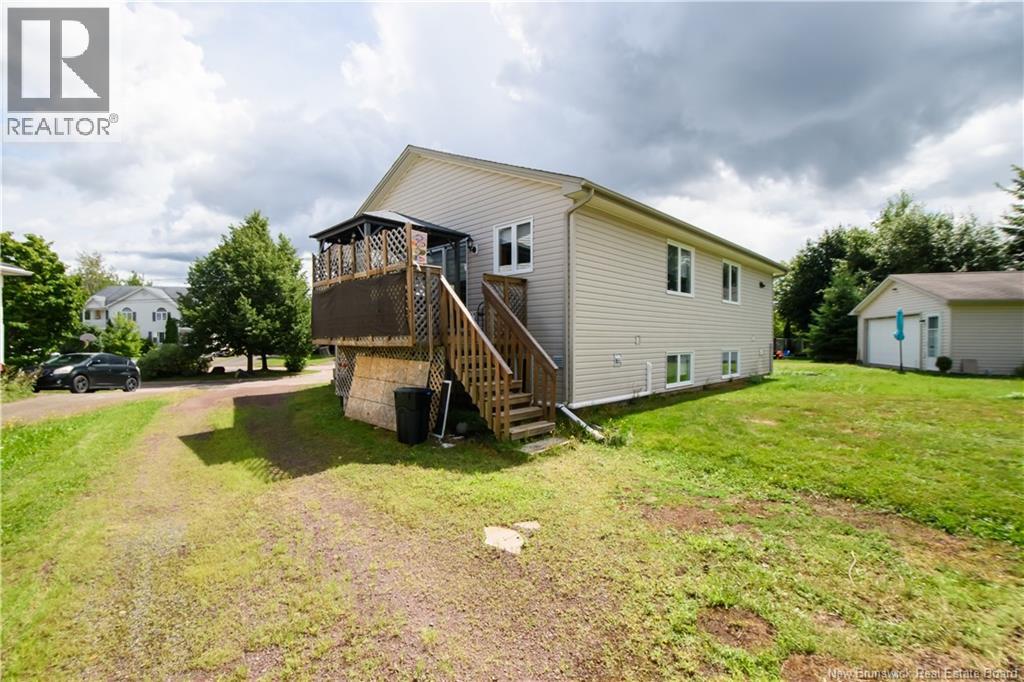 49 Armoyan Court Property Photo 39
