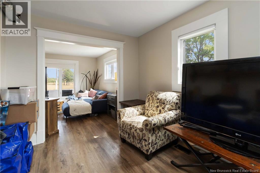 341 La Vallee Route Property Photo 21