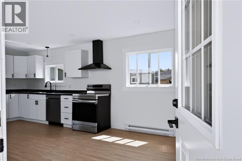 16 Starling Street Property Photo 6