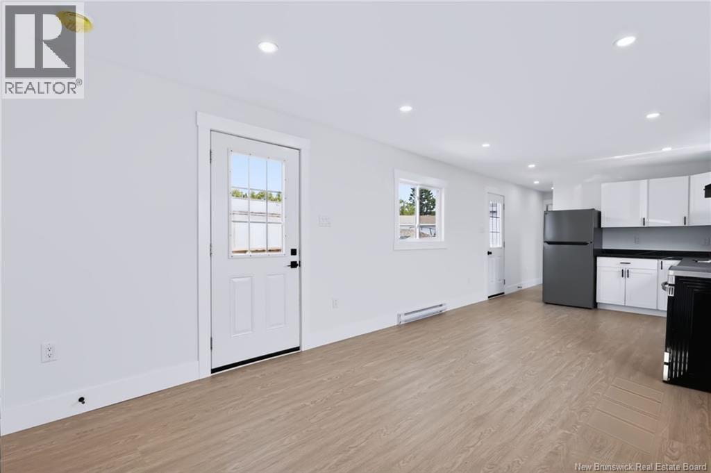 16 Starling Street Property Photo 9