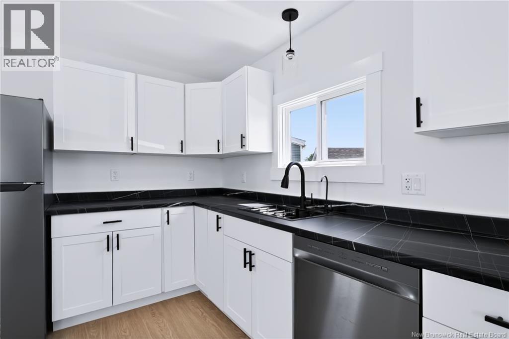 16 Starling Street Property Photo 15