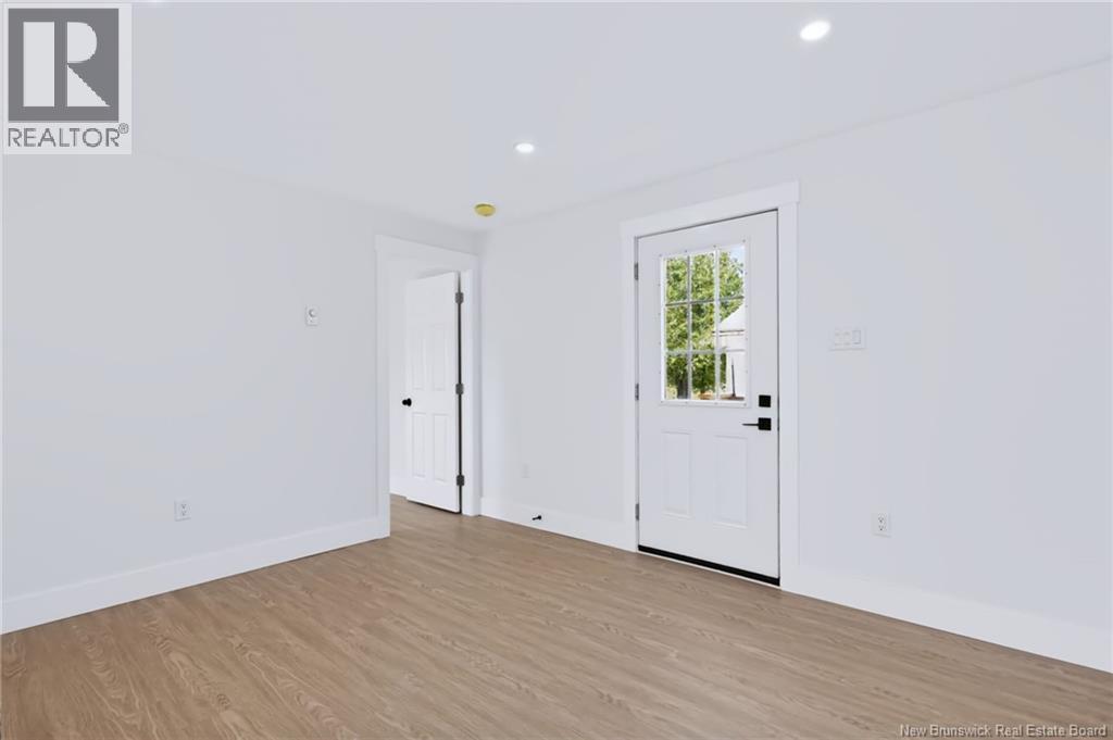 16 Starling Street Property Photo 16
