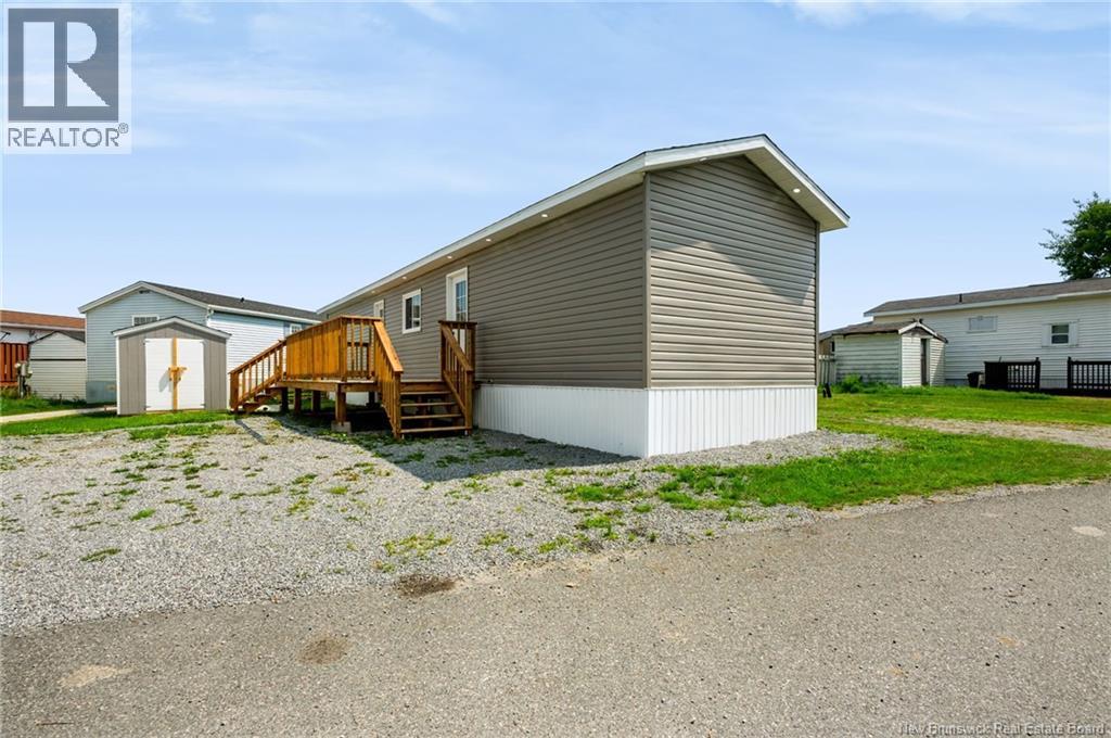 16 Starling Street Property Photo 29