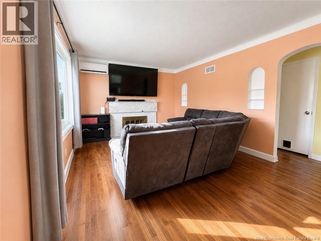 46 Walsh Street Property Photo 7