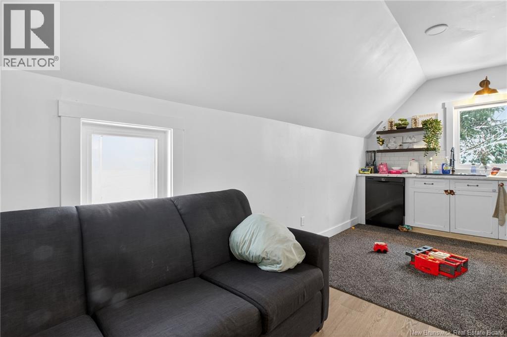 319 Lutz Street Property Photo 12