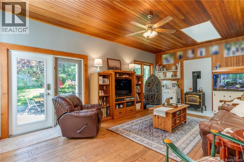 8 Gordon Street Property Photo 6