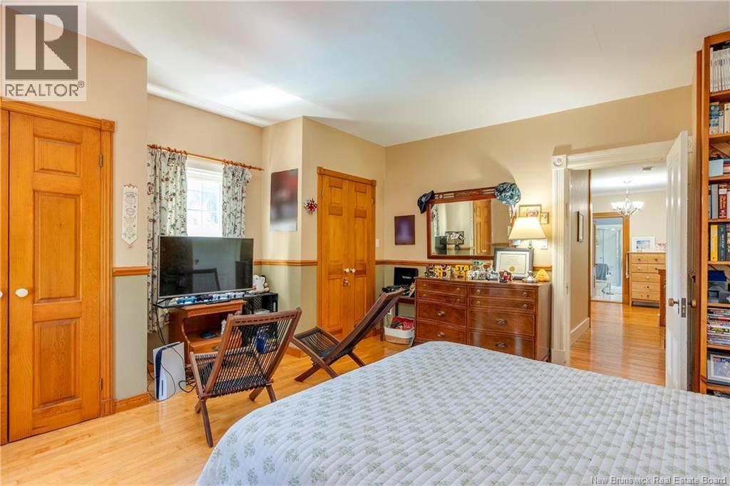 8 Gordon Street Property Photo 23