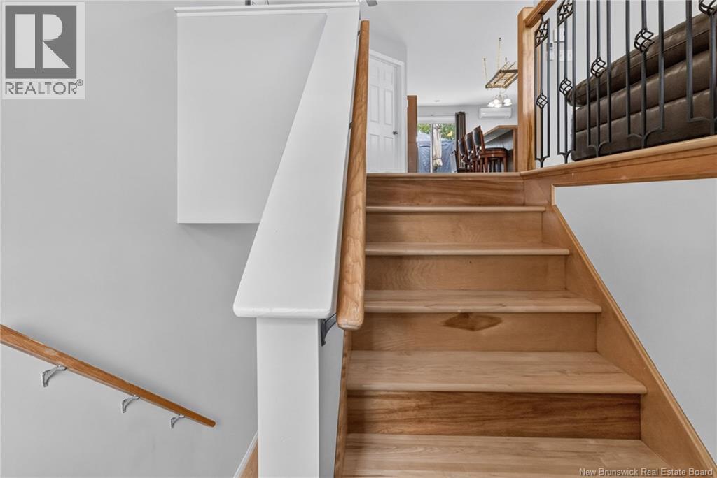 256 Glencairn Drive Property Photo 14