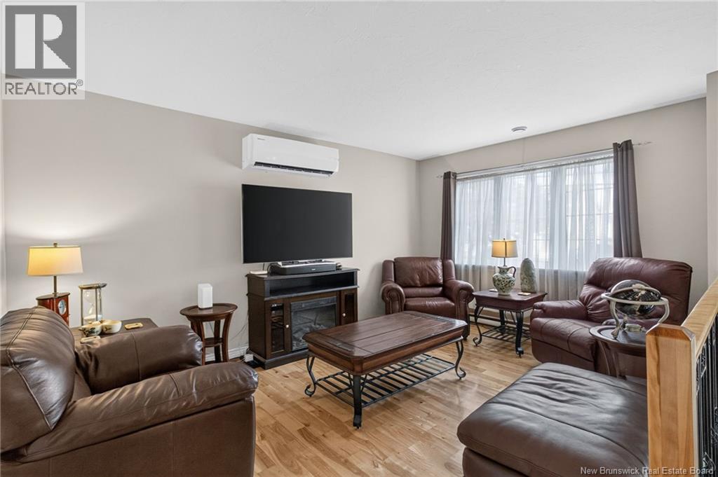 256 Glencairn Drive Property Photo 16