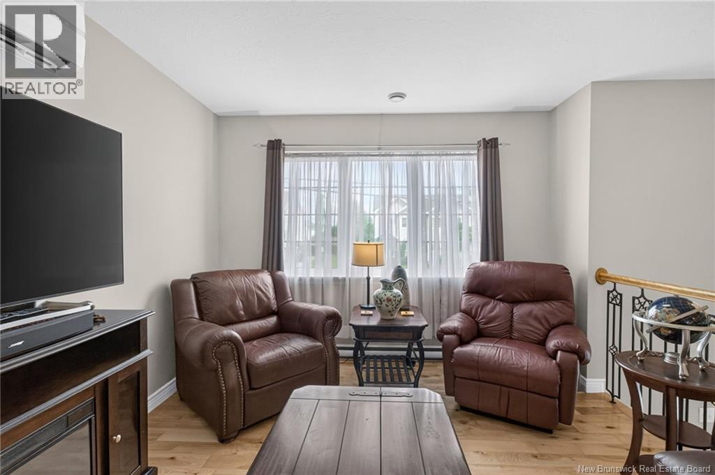 256 Glencairn Drive Property Photo 17