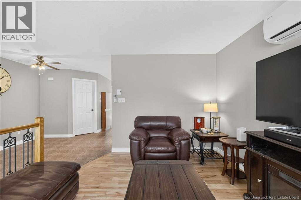 256 Glencairn Drive Property Photo 18