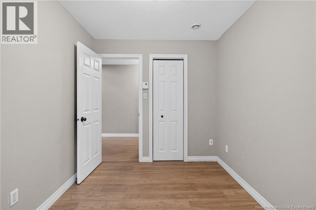 256 Glencairn Drive Property Photo 38