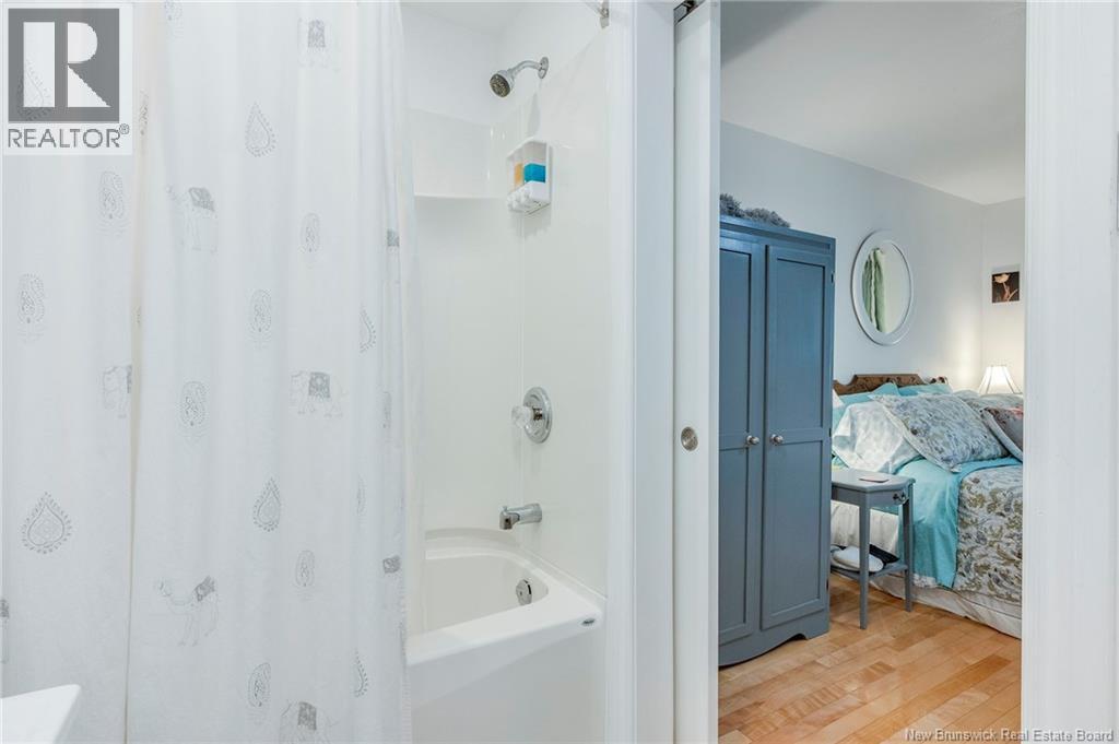 172 La Vallee Property Photo 19