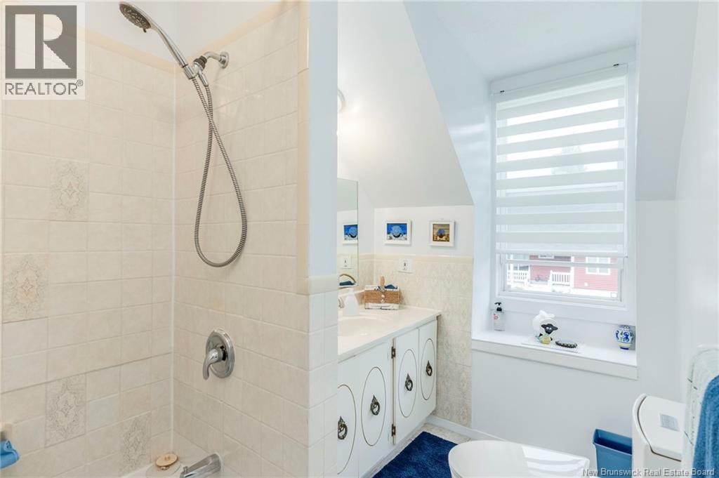 172 La Vallee Property Photo 23