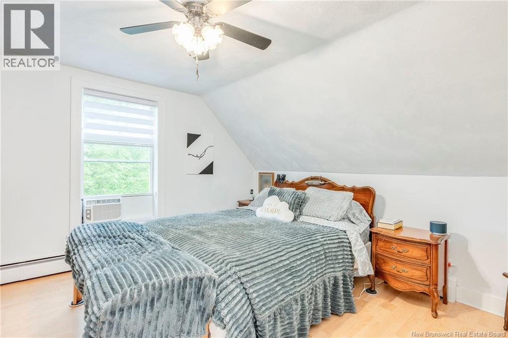 172 La Vallee Property Photo 34
