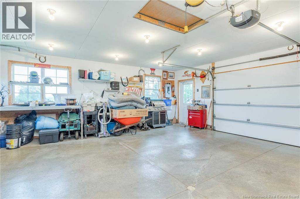 172 La Vallee Property Photo 41